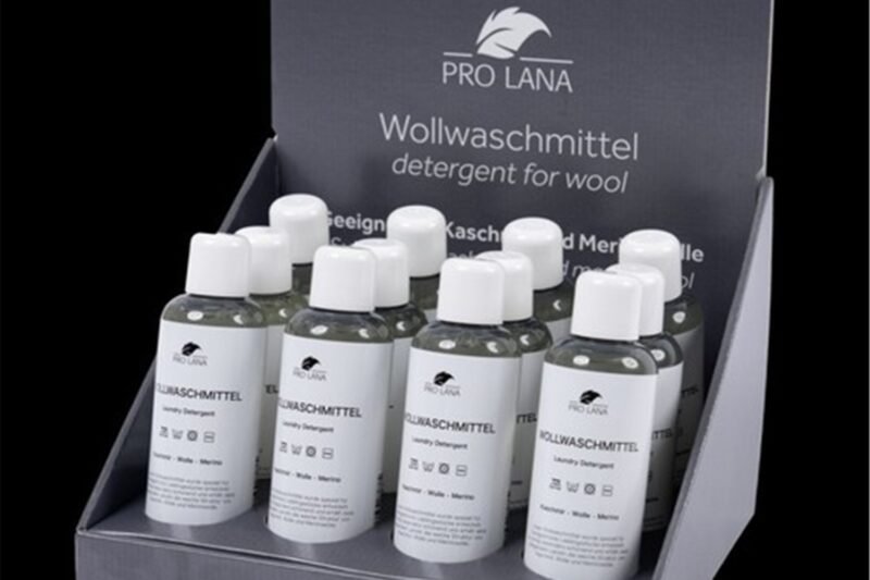i96odd.jpg Detersivo per lana Pro Lana flacone da 250 ml